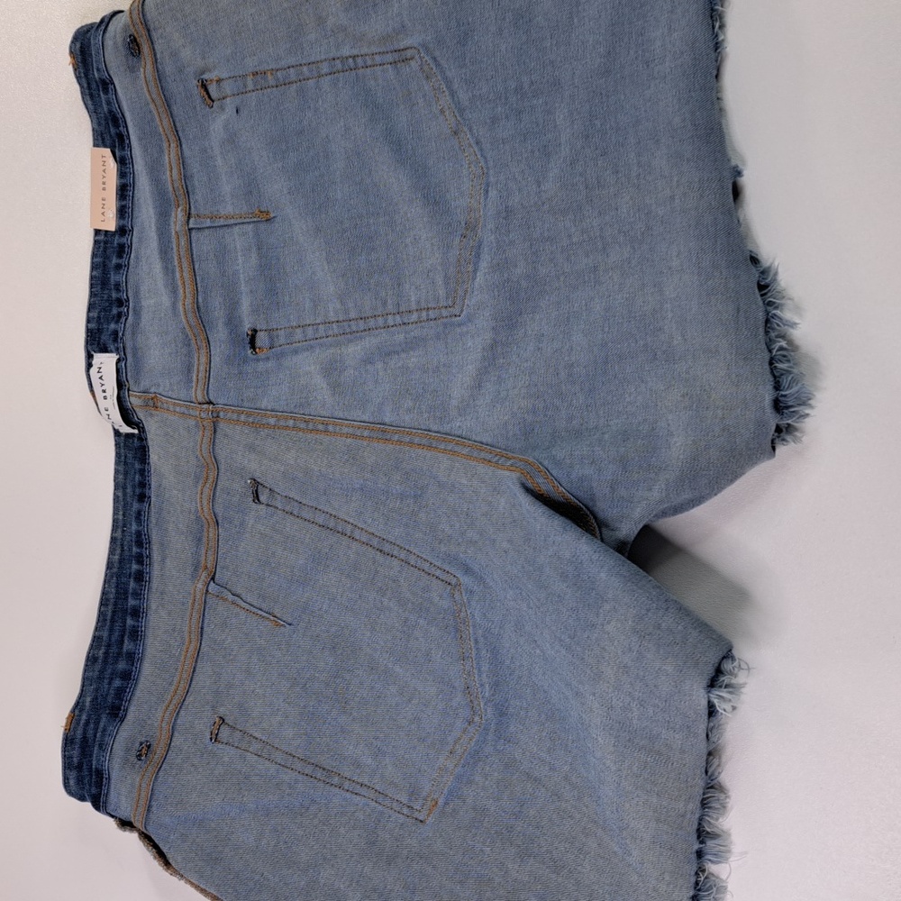 New Lane Bryant Signature Fit Midi Short Mid-Rise Flex Magic Waistband Size 22 - Picture 11 of 13